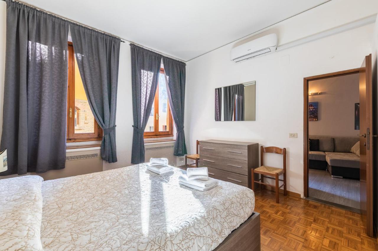 Firenze Rentals Ponte Vecchio Flat Екстер'єр фото